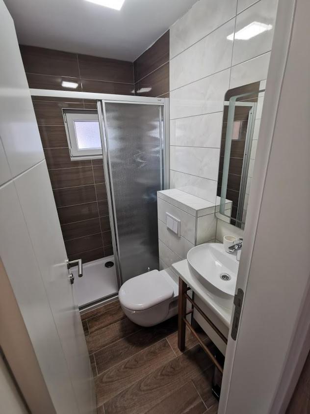 Elizabeta Deluxe Rooms 比奥格勒·纳·莫鲁 外观 照片